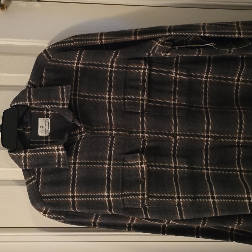 MUTUAL WEAVE MEN'S BIG & TALL GRAY LONG SLEEVE BUTTON FLANNEL SHIRT SIZE LT